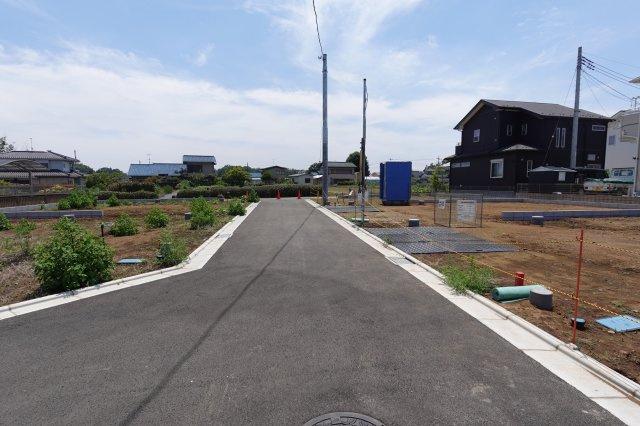 川越市安比奈新田新築戸建　全７棟の前面道路含む現地写真
