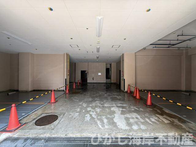 ナイスアーバン湘南平塚明石町の駐車場|敷地内駐車場