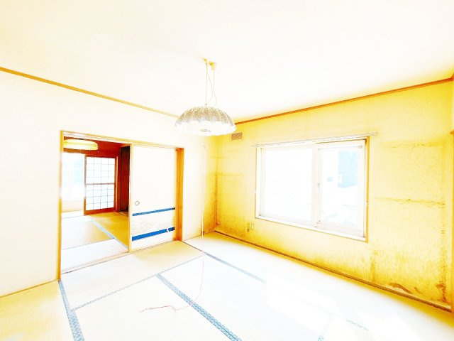 網走市向陽ケ丘５丁目　中古住宅の和室|【リフォーム前】１階和室別アングルです。洋室へ変更予定です。