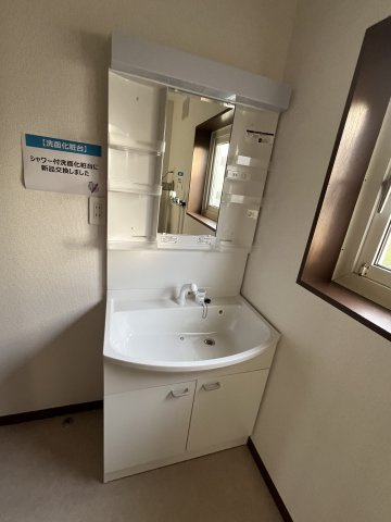 網走市向陽ケ丘５丁目９－1中古住宅の独立洗面台