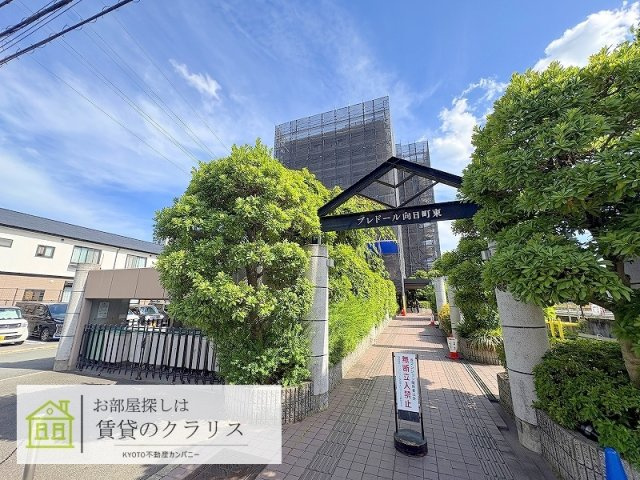 ブレドール向日町東の外観