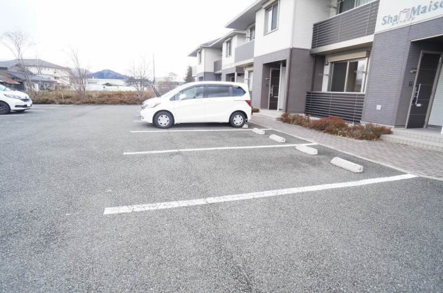 シャーメゾン・ヴィレッタＡの駐車場