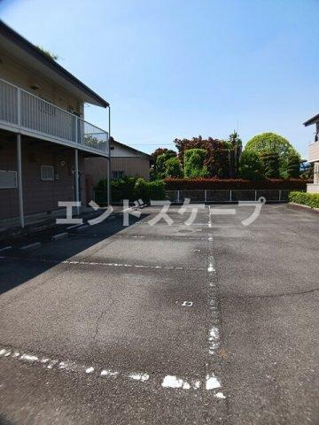 テルサ中居Ａの駐車場|高崎、前橋のお部屋探しはエンドスケープまで！お客様の理想お聞かせ下さい♪