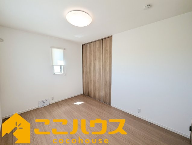 中城村伊集　新築戸建て　全2棟　1号棟の玄関|【施工例】※同施工の別物件写真
