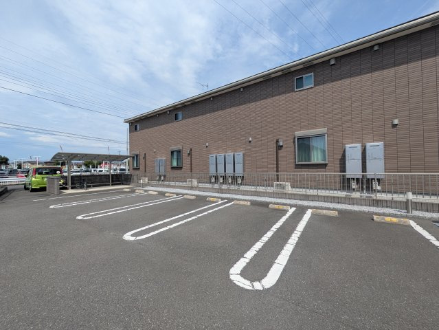 アントワーヌの駐車場
