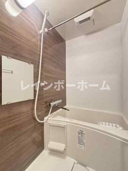 朝霞市朝志ケ丘２丁目のアパートの浴室