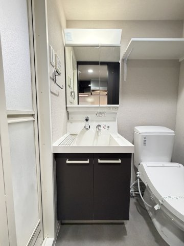 大阪市中央区南久宝寺町１丁目の賃貸マンションの洗面所