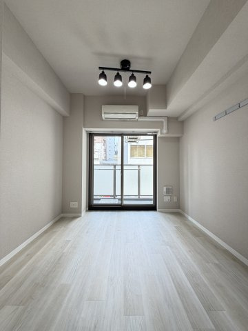 大阪市中央区南久宝寺町１丁目の賃貸マンションの居間・リビング