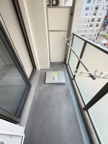 アーデンタワー本町イーストのバルコニー