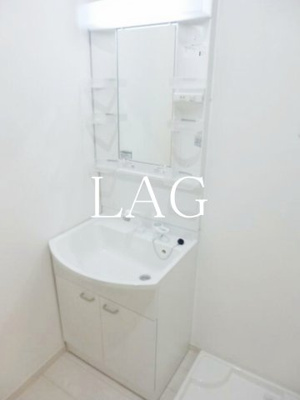【洗面所】 | ラウレアファースト | 洗面台です。