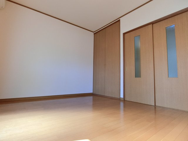 ドミール鷹ノ台の居間・リビング