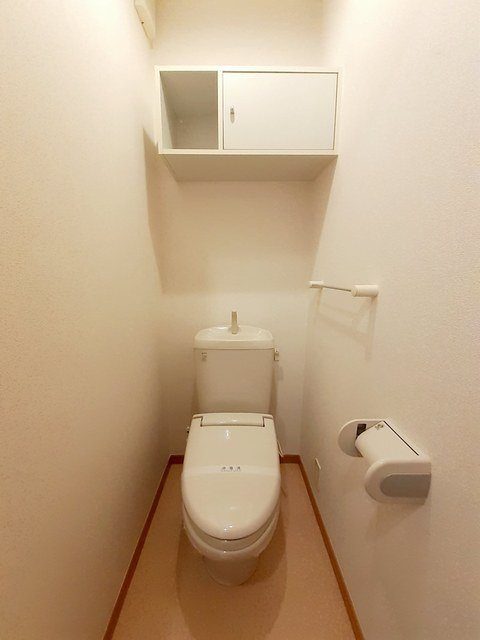 メゾネット・アンジュ弐番館のトイレ