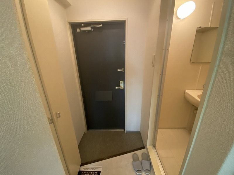 VIVANT青木の玄関