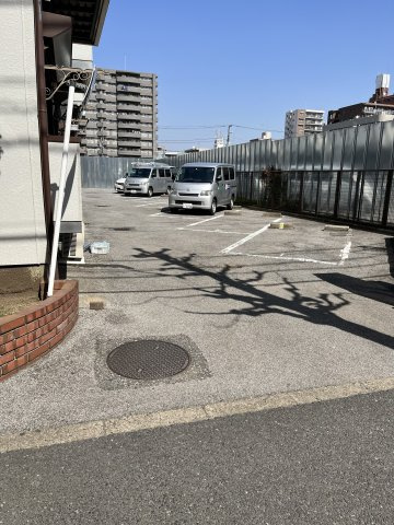 フォーブル船堀の駐車場