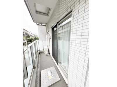 【内装】 | プレール・ドゥーク板橋本町Ⅲ | 明るい色調の室内です