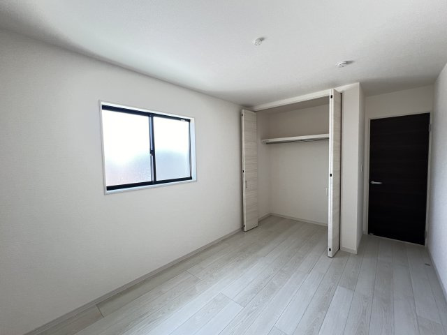 桜井市西之宮の子供部屋|洋室6.5帖　クローゼット付き