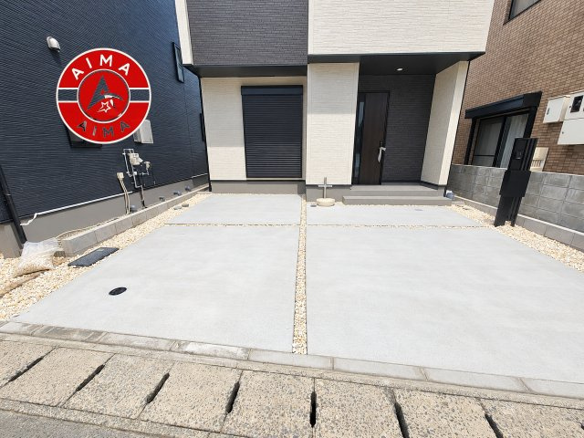 福岡市南区西長住3丁目第2-2棟（1号棟）の外観|広々した駐車場です。