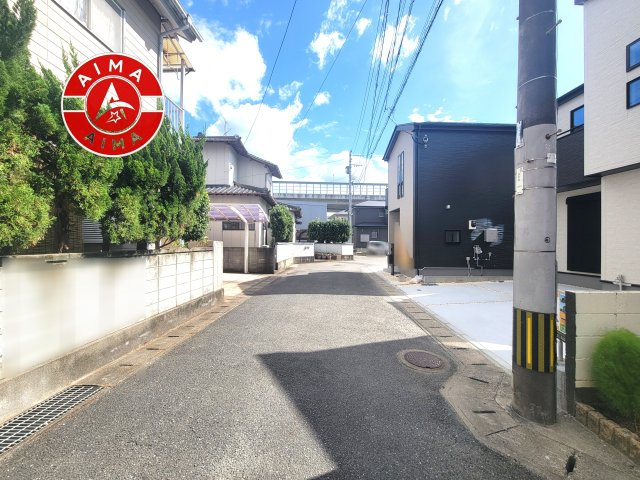 福岡市南区西長住3丁目第2-2棟（2号棟）の外観|前面道路含む現地の写真です。