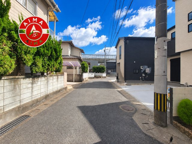 福岡市南区西長住3丁目第2-2棟（2号棟）の外観|前面道路含む現地の写真です。
