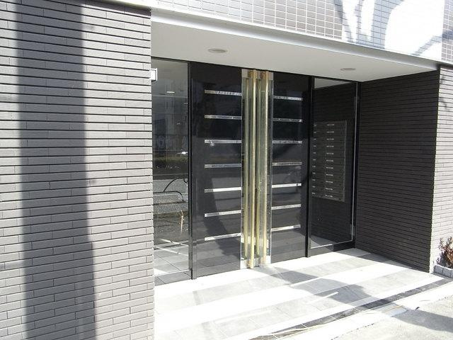 ブライズ高田馬場のエントランス
