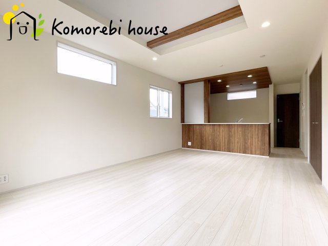 白岡市小久喜　新築一戸建て　ブルーミングガーデン　01の居間・リビング|おしゃれなリビングです