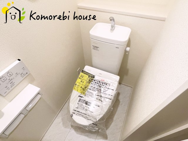 白岡市小久喜　新築一戸建て　ブルーミングガーデン　01のトイレ|シンプルで使いやすいトイレです