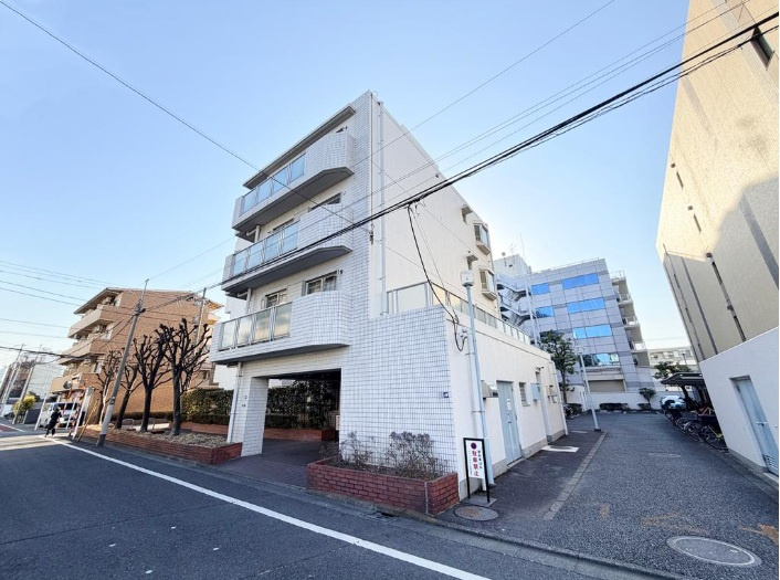 メイゾン仲池上の外観|スーパー近く買物便利な新耐震基準マンション、メイゾン仲池上は即日現地案内可能となっておりますので、お気軽にお問い合わせください！