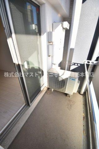 Bee-ParQ扇町のバルコニー