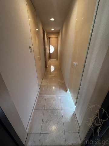 KAISEI北梅田の玄関