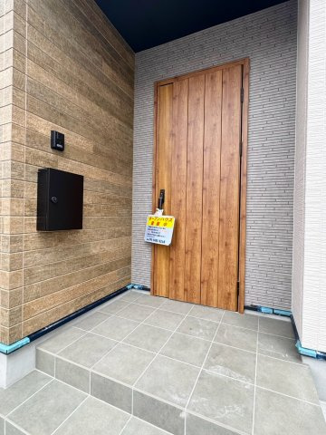 Adoble+ーアドブル＋小倉南区志井1丁目1期　【小倉南区　新築戸建て】の玄関
