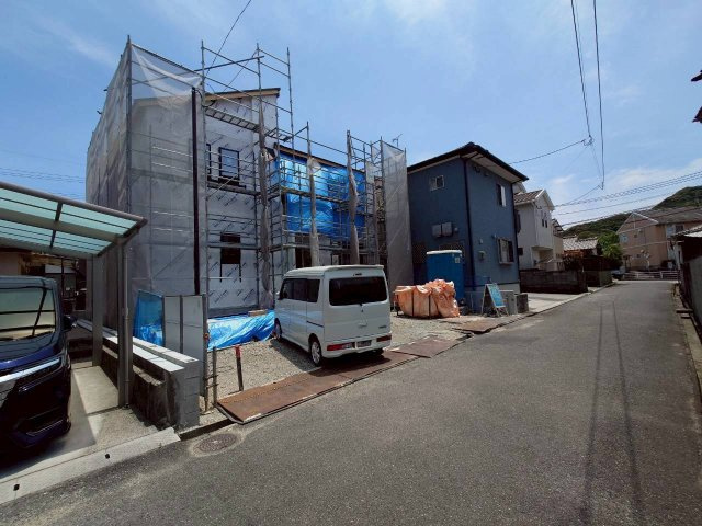 Adoble+ーアドブル＋小倉南区志井1丁目1期　【小倉南区　新築戸建て】の前面道路含む現地写真|現地撮影　2026,6,11　Adoble+ーアドブル＋小倉南区志井1丁目1期　【小倉南区　新築戸建て】