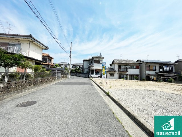 ●5(土)6(日)現地案内可能！　香芝市磯壁の前面道路含む現地写真|駅やスーパー、小学校・中学校等日常生活に欠かせない情報や道のりもご紹介いたしますのでお気軽にご相談ください。