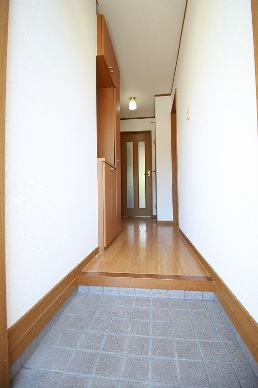 サンフラワーB棟の玄関|ゆったりとした玄関です