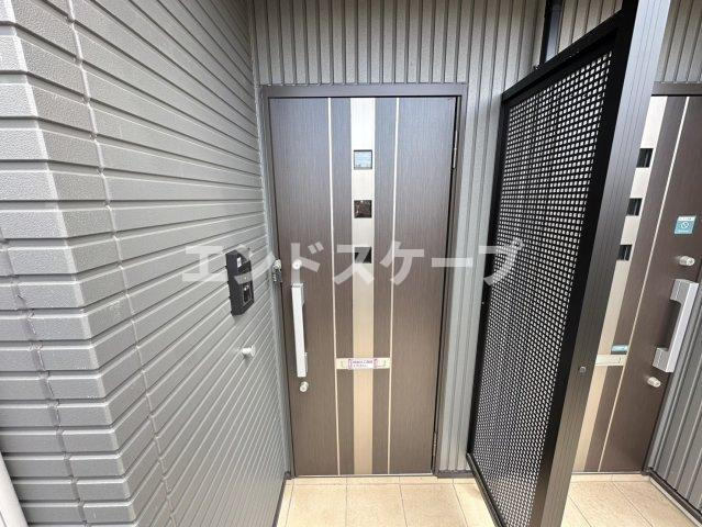 ラルジュ・コリーヌの玄関|高崎、前橋のお部屋探しはエンドスケープまで！お客様の理想お聞かせ下さい♪