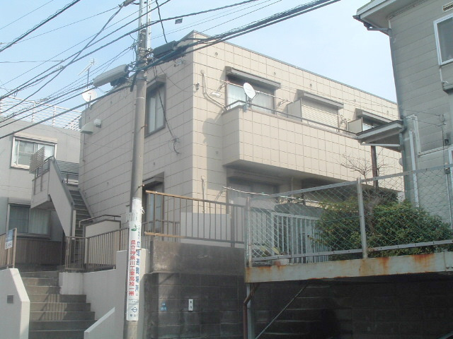メゾン二本榎の外観|南向き完成な住環境　耐震耐火旭化成へーベルメゾン