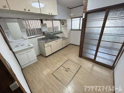 【居間・リビング】 | 南津の辺貸家