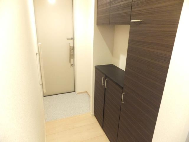 熊本市南区田井島３丁目のアパートの玄関