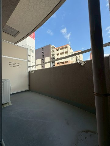 ドゥエリング桜川のバルコニー