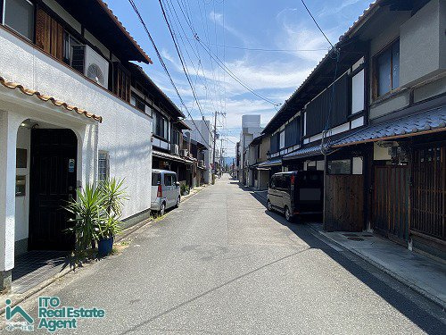 紫野上門前町 中古戸建「京町家」の前面道路含む現地写真