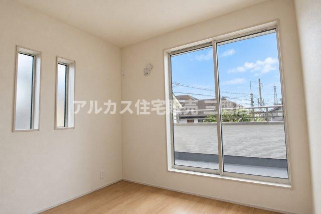 【内覧動画公開中！】中央線 国分寺駅23分 新築戸建 小金井市貫井南町5丁目の洋室