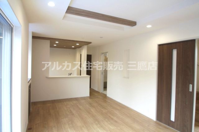 【内覧動画公開中！】中央線 国分寺駅23分 新築戸建 小金井市貫井南町5丁目の居間・リビング