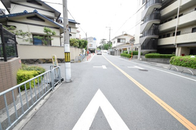 【周辺】 | ライオンズマンション長興寺北 | サイトに掲載されていない箇所の写真、撮影してお届けさせて頂きます！気になる物件で、見たい部分の画像が無い場合は、弊社スタッフまでご連絡下さいませ。お客様の気になる箇所を、カメラにて撮影して参ります！