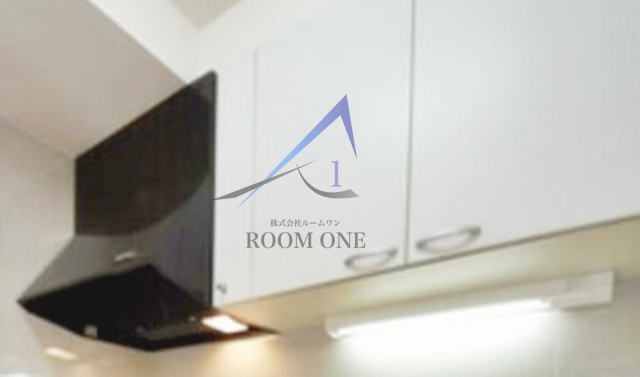 ＲＥＳＩＤＥＮＣＥ　ＳＡＴＳＵＭＡの設備|キッチン上収納です。