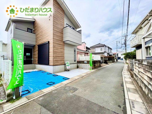 上尾市壱丁目北1期　新築戸建　01の前面道路含む現地写真