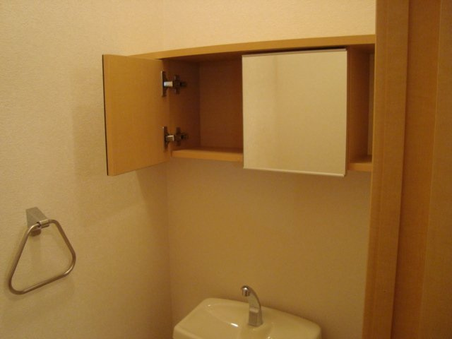 サウザンガーデンのトイレ|トイレ戸棚