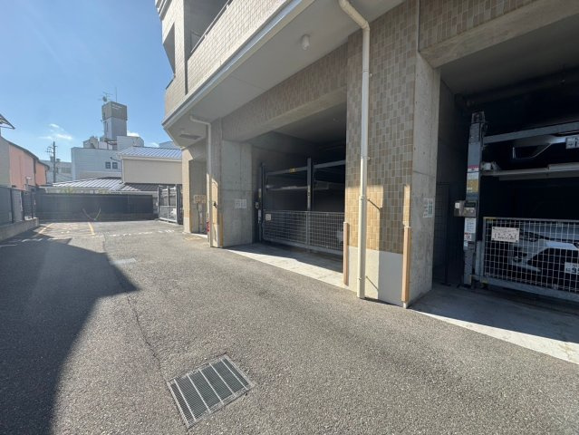 アーバネックス豊中桜塚の駐車場
