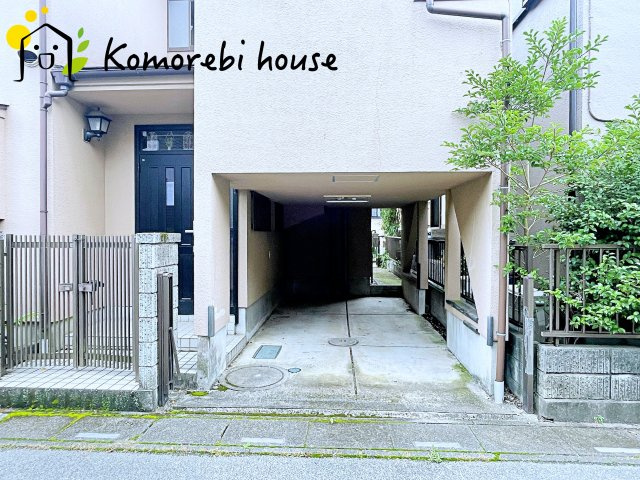 鴻巣市吹上富士見　1期　中古戸建の駐車場|26.7.13　撮影済み