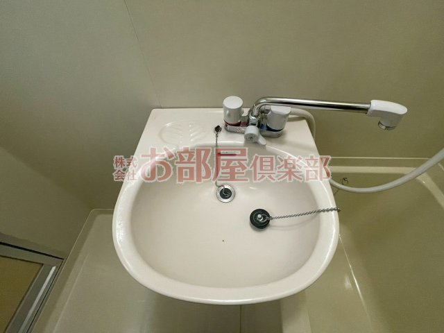 メゾンブランセの洗面所|落ち着いたトイレです