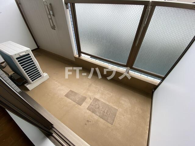 ＣＬＵＢ　ＯＲＩＥＮＴ　ＢＬＤ　Ｎｏ１４１　ＹＡＣＨＩＹＯＤＡＩのバルコニー