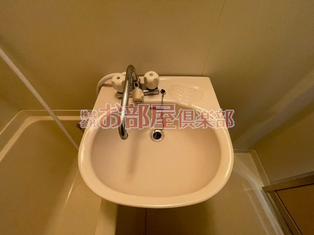 メゾンブランセの洗面所|落ち着いたトイレです